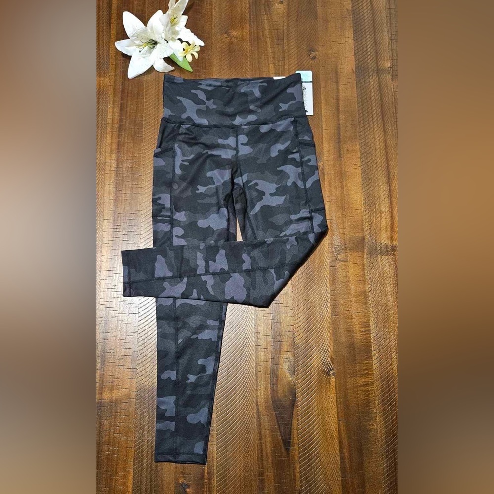 Ideology Women’s Compression Printed Side-Pocket 7/8 Leggings XS